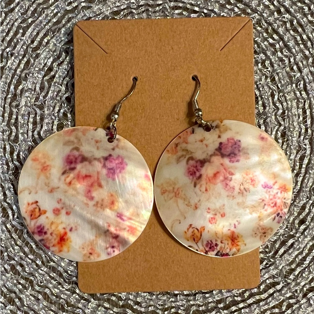Floral Patterned Shell Earrings